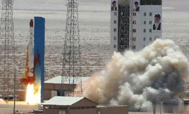 伊朗火箭发射当场爆炸！事后第一时间宣布：不是美方干预