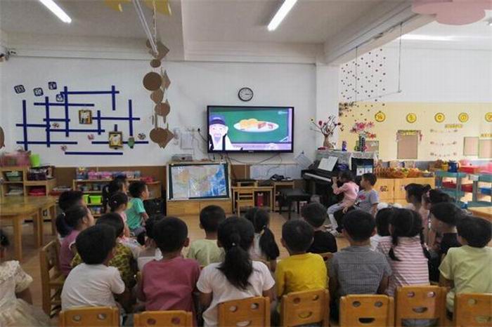 滁州市实验幼儿园开展“乐享中秋，温暖同行”主题庆中秋活动